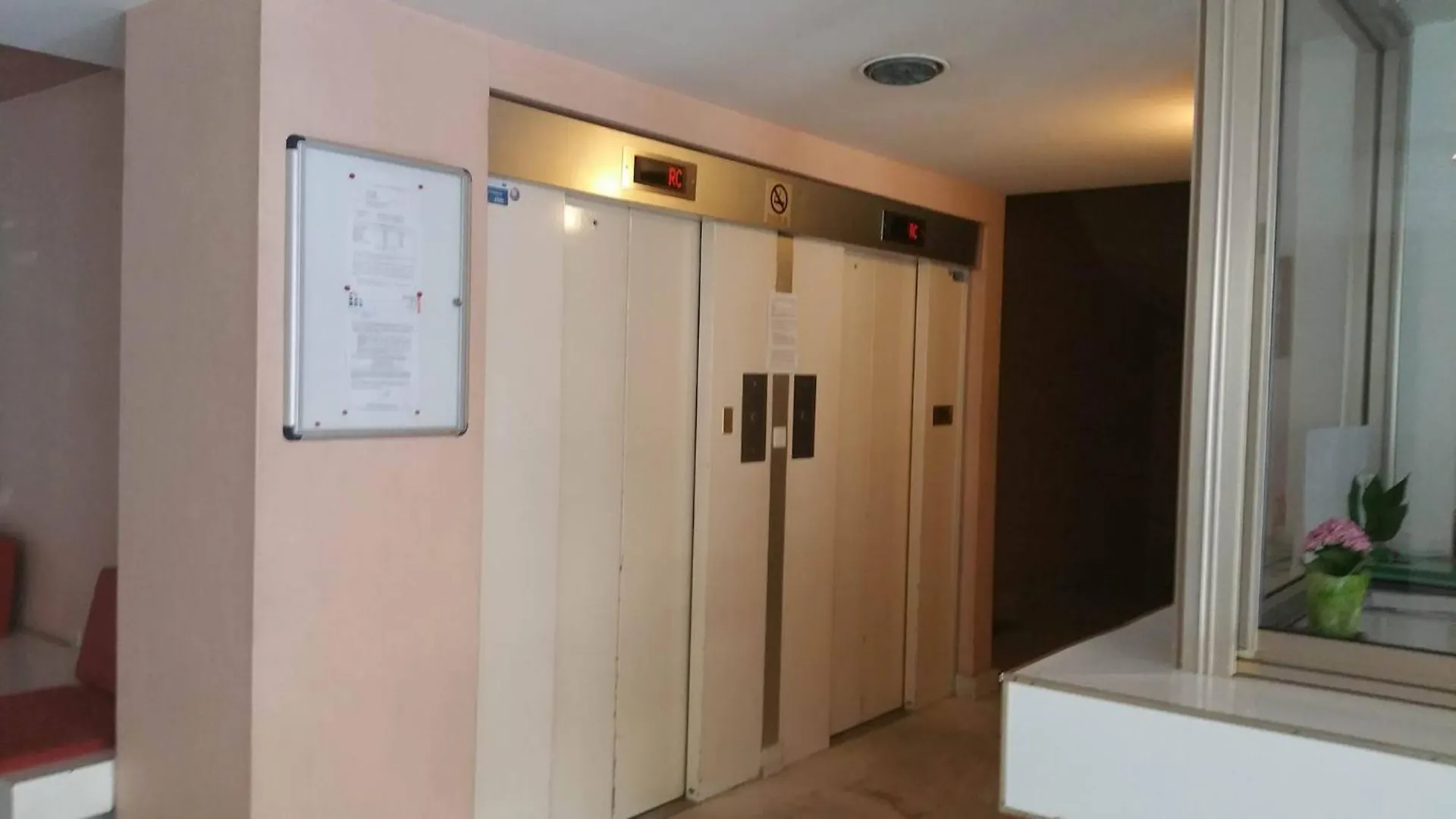 O 27 Fleurie Cannes Apartment
